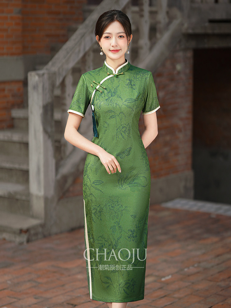 치파오 2024 새로운 고급 녹색 강남 스타일의 아름답고 개선된 어린 소녀의 새로운 중국 스타일은 매일 입을 수 있습니다