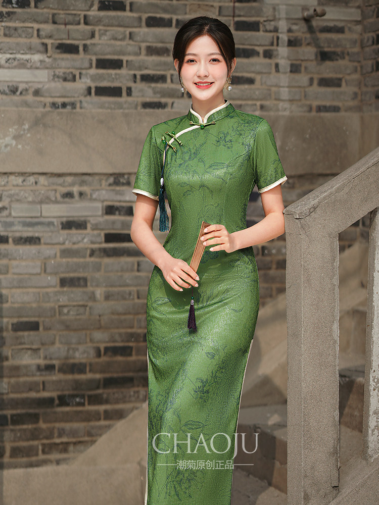 치파오 2024 새로운 고급 녹색 강남 스타일의 아름답고 개선된 어린 소녀의 새로운 중국 스타일은 매일 입을 수 있습니다
