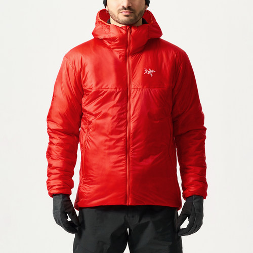 始祖鸟高暖重比登山防风棉服轻盈