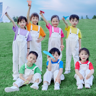 男女童白色背带裤六一演出幼儿园毕业拍照服装小学生合唱团表演服