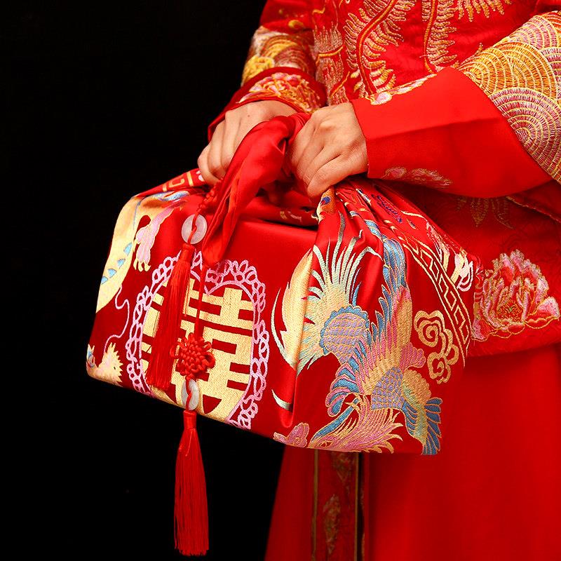 结婚用品大全女方陪嫁红