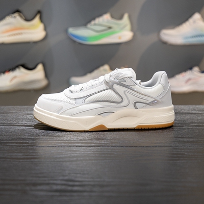 李宁惟吾LITE男女同款休闲鞋2026春季新款舒适软弹板鞋AGCW033