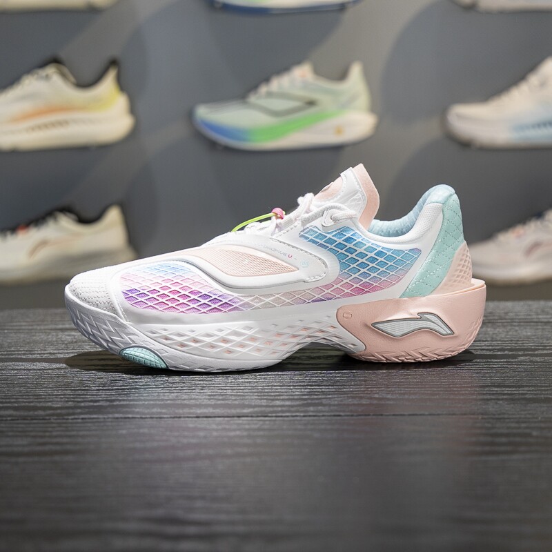 李宁男子减震回弹低帮篮球鞋