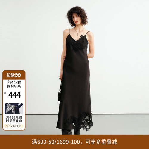 黑色蕾丝拼接连衣裙