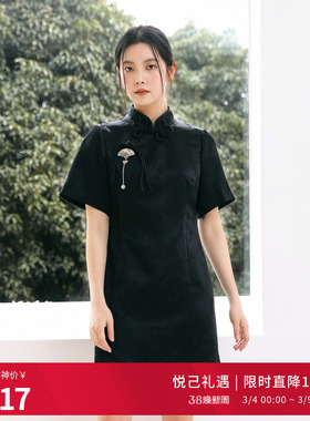 婉甸2025年秋季新品黑色盘扣黑丝绒旗袍领气质连衣裙1243N02RS1YX