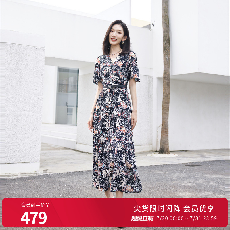 婉甸2025夏季新品摩洛哥风情花连衣裙1242N77XD5