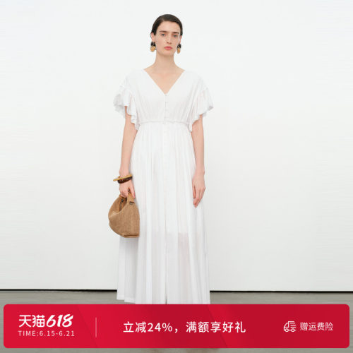 云白色短袖连衣裙