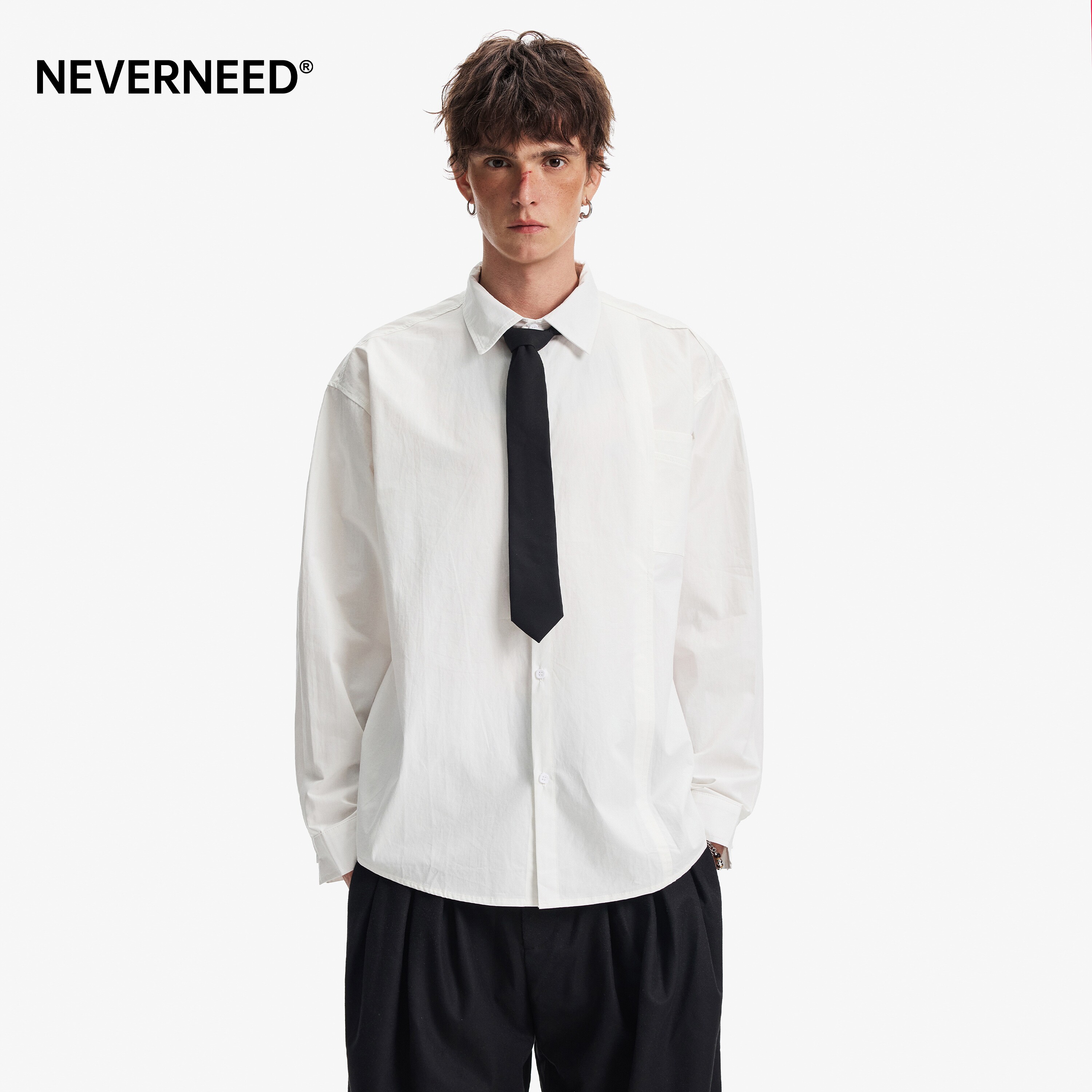 NEVERNEED纯色翻领长袖衬衫男女图片