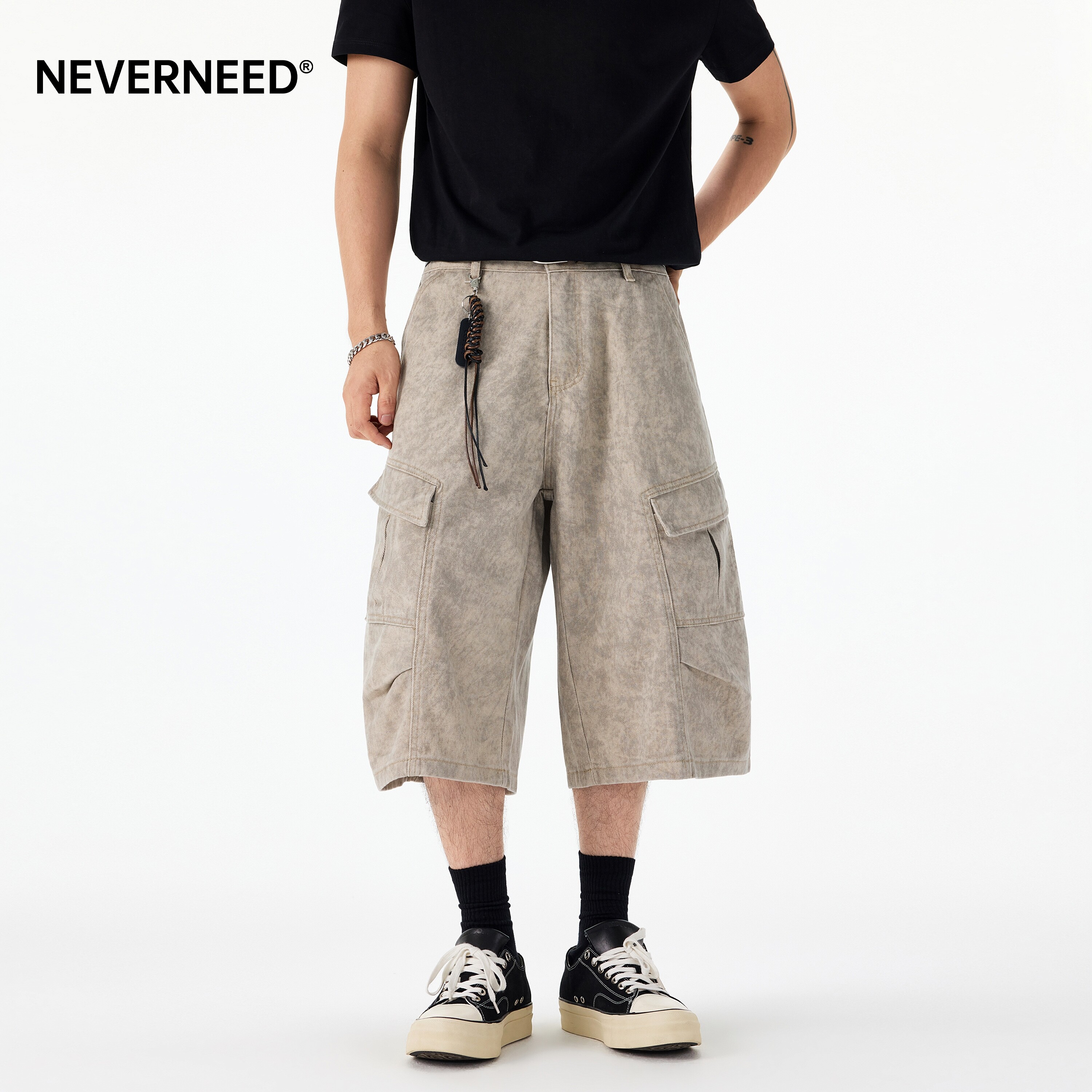 NEVERNEED多口袋直筒牛仔短裤男图片