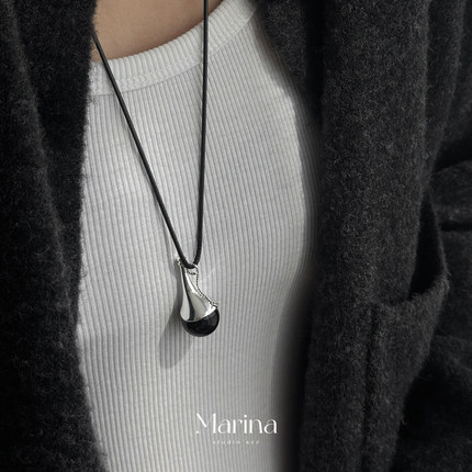 小众休闲长款小酒壶黑玛瑙项链吊坠皮绳毛衣链挂绳高级感可调节