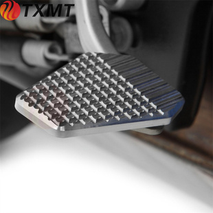 适用 宝马 S1000XR 19-23 改装后刹车加大座防滑加宽脚踏板盖