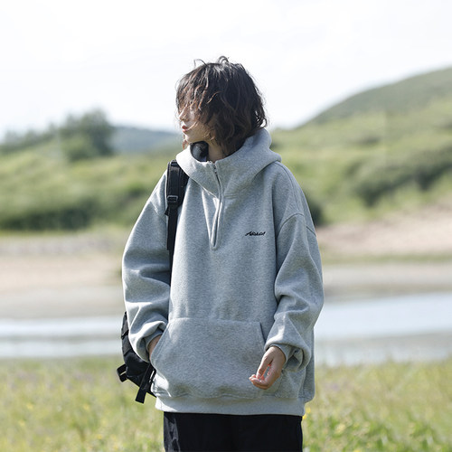 字母刺绣阿于呆套头卫衣