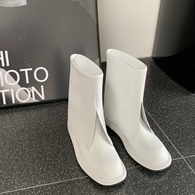 美拉德厚底裤管靴女2025新款秋冬爆款炸街平底奶油白短靴真皮靴子