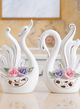 帕美居天鹅摆件结婚礼物陶瓷装饰品工艺品电视柜酒柜摆设客厅陶瓷