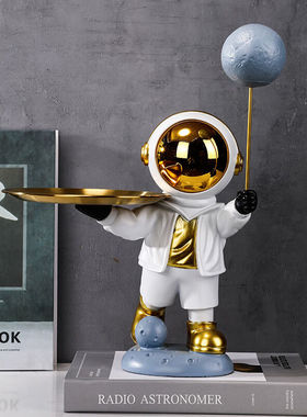 微光里宇航员太空人客厅摆件工艺品玄关电视桌面装饰品送老师教师