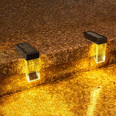 北原野子太阳能灯室外走廊台阶楼梯灯户外防水院子篱笆装 饰LED壁