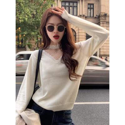 蕾丝拼接半高领针织上衣