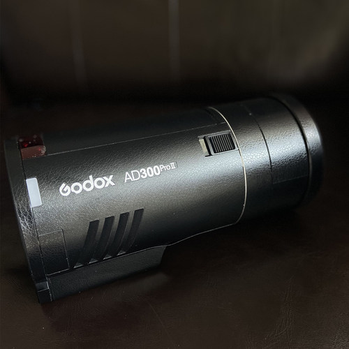 适用神牛AD100 Pro AD300 PROII口袋灯闪光灯保护贴膜纸改色防刮