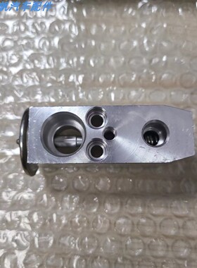 力帆320330520620650X60720X50530空调膨胀阀配件蒸发箱门压原厂