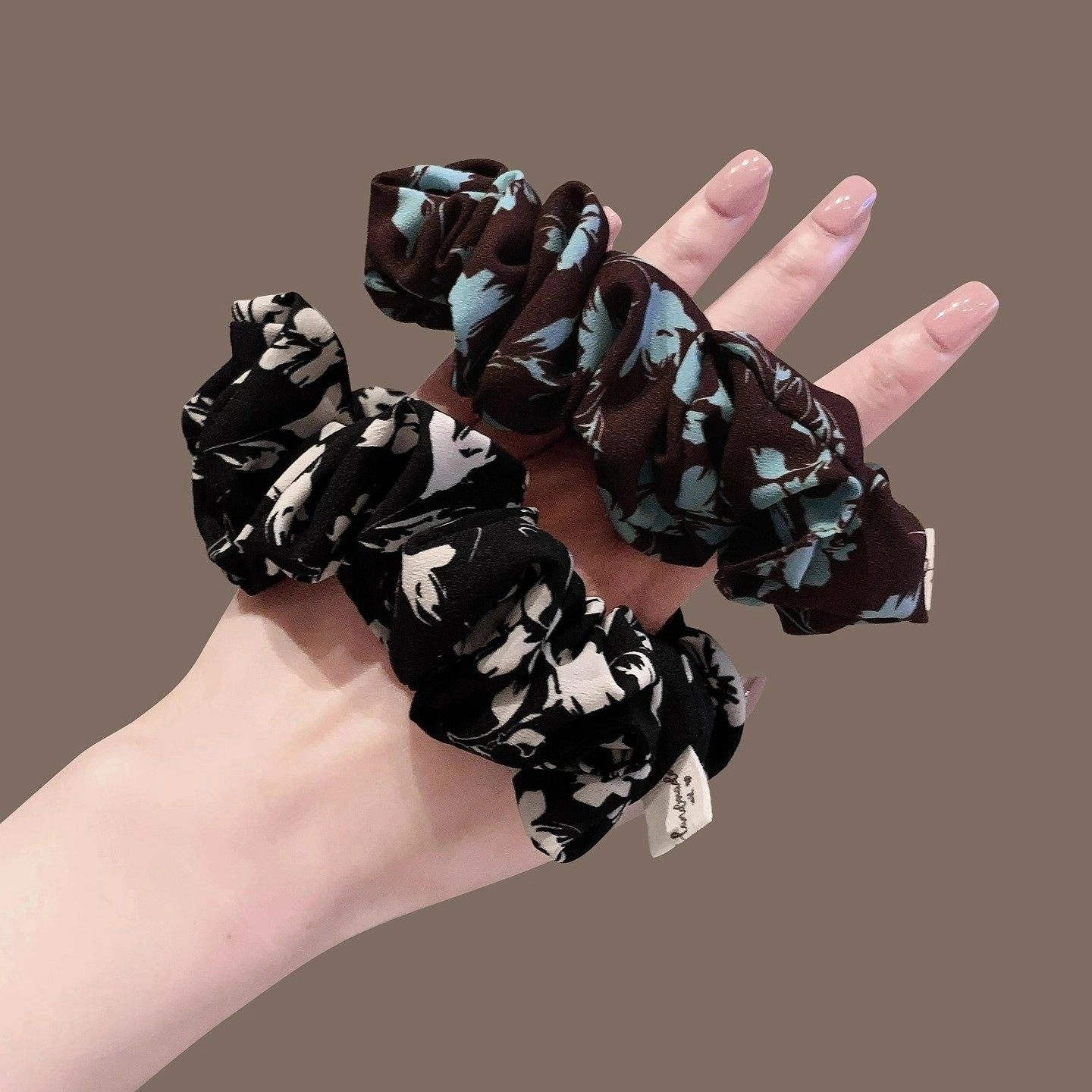 简约复古印花大肠发圈优雅气质时尚缎面扎发发圈百搭头绳发饰女,饰品/流行首饰/时尚饰品新,发饰,淘宝优惠券,粉丝福利购,淘宝优惠卷