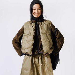 2025秋冬新时髦棉质飞行鹅绒马甲外套上衣 hug COMMXN