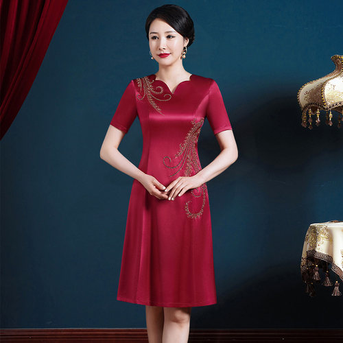 结婚礼服醋酸连衣裙遮肚子洋气夏