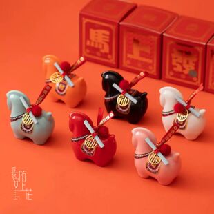 西安文创纪念品马上发财陶瓷唐马生肖马摆件商务礼新年礼物可定制