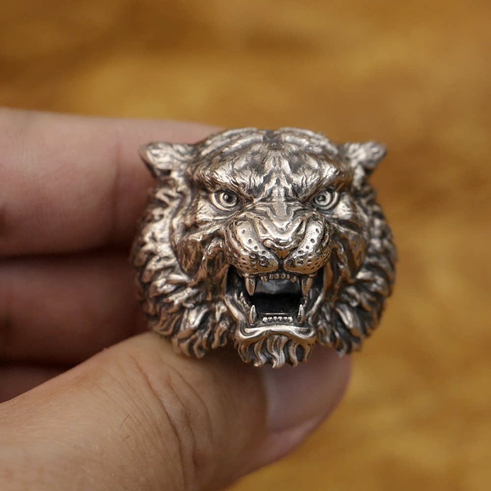S925银虎王戒指男士个性百搭配饰朋克复古十二生肖咆哮虎手指环