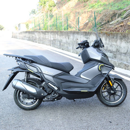 珊艺适用于宗申赛科龙RT2保险杠前护杠防摔杠加高挡风板前风挡改