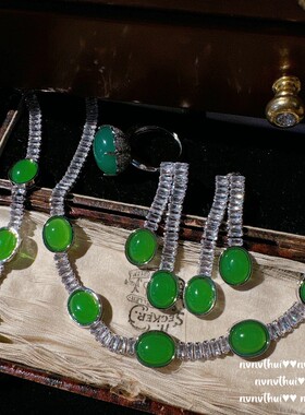 新中式气质绿玉髓时尚宴会项链 明星同款绿玛瑙水滴手链套装 礼物