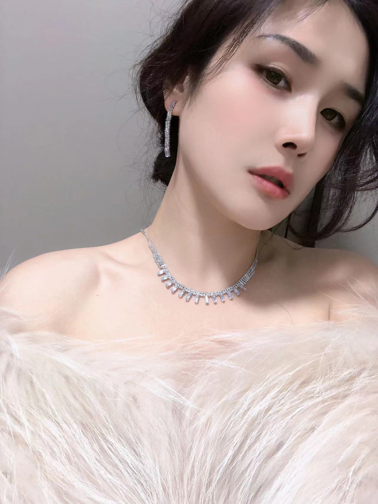 轻奢满钻时尚名媛晚宴项链耳环套耳环