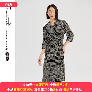 圣轩尼年夏装设计感时尚V领气质显瘦舒适轻薄连衣裙 P839
