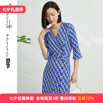 圣轩尼2022新款印花修身显瘦清爽