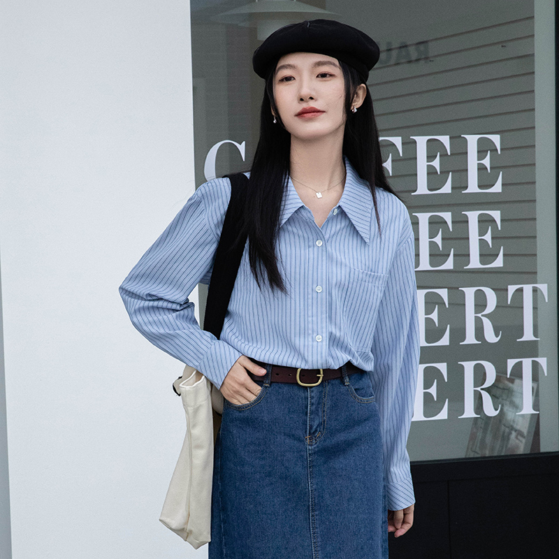 2025新款条纹蓝色衬衫女设计感小众春季长袖宽松百搭显瘦