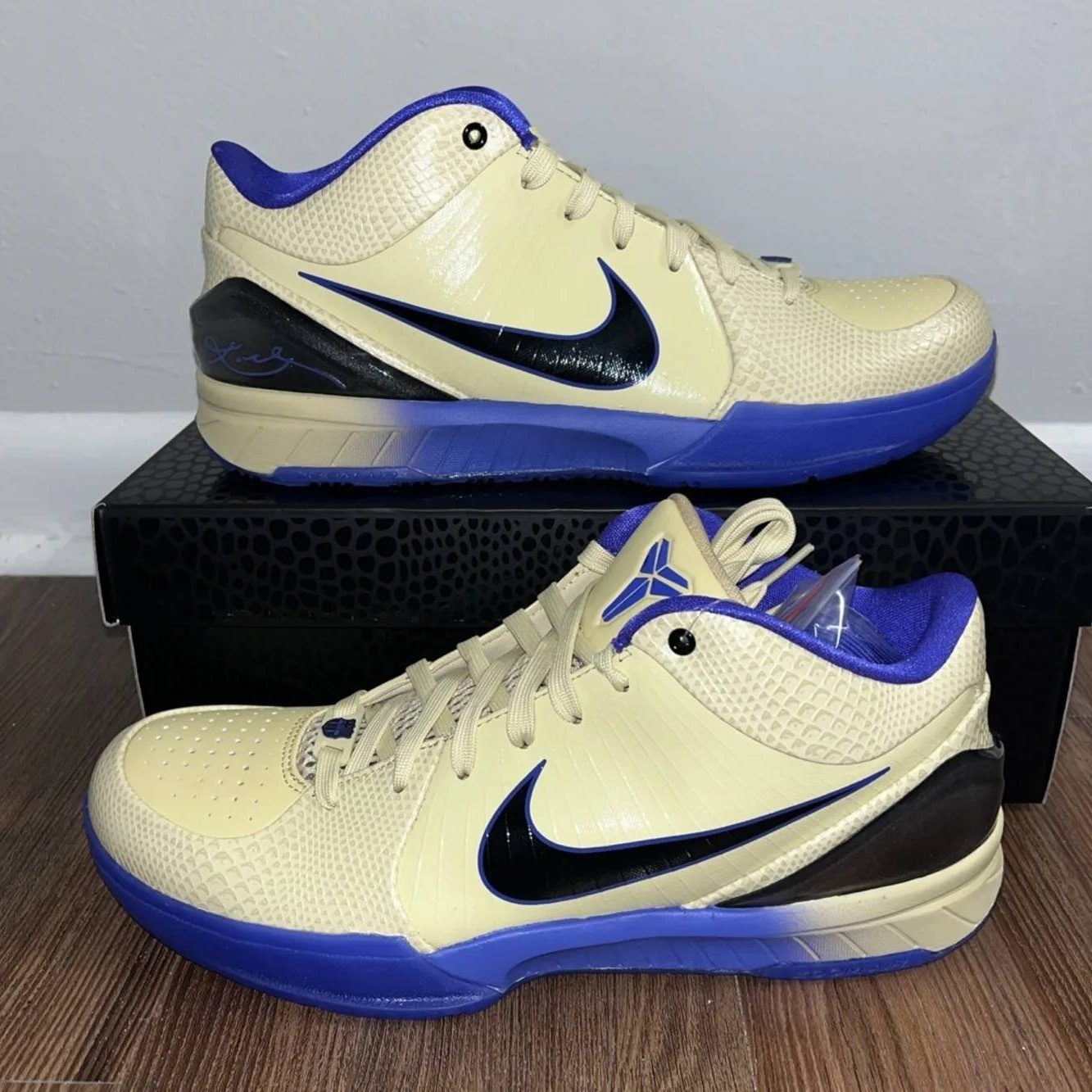 Nike耐克Kobe4巴塞罗那FC篮球鞋