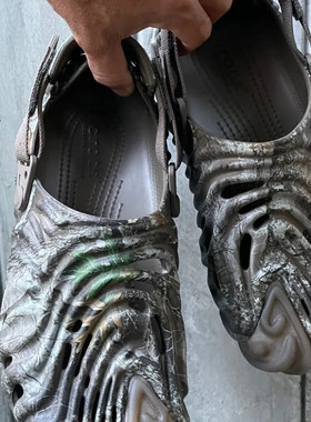Salehe Bembury x Crocs Pollex Clog 卡骆驰新款男女同款洞洞鞋