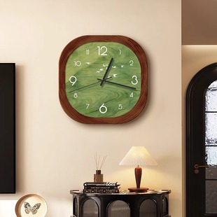 侘寂中古风客厅钟表装 饰画静音时钟挂墙家用绿色创意挂钟2025新款
