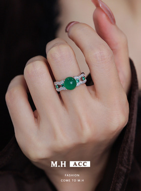 法式复古宫廷绿色锆石戒指女款奢华精致时尚气质百搭高级感食指戒