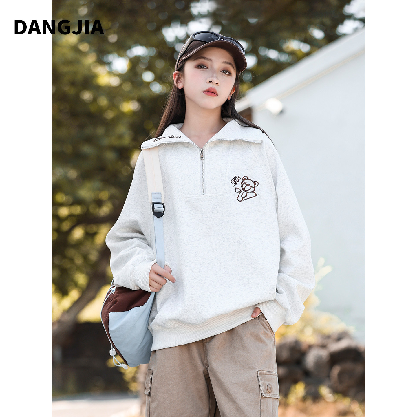 女童卫衣春秋款2026新款洋气儿童秋装上衣秋季初中生半拉链卫衣潮