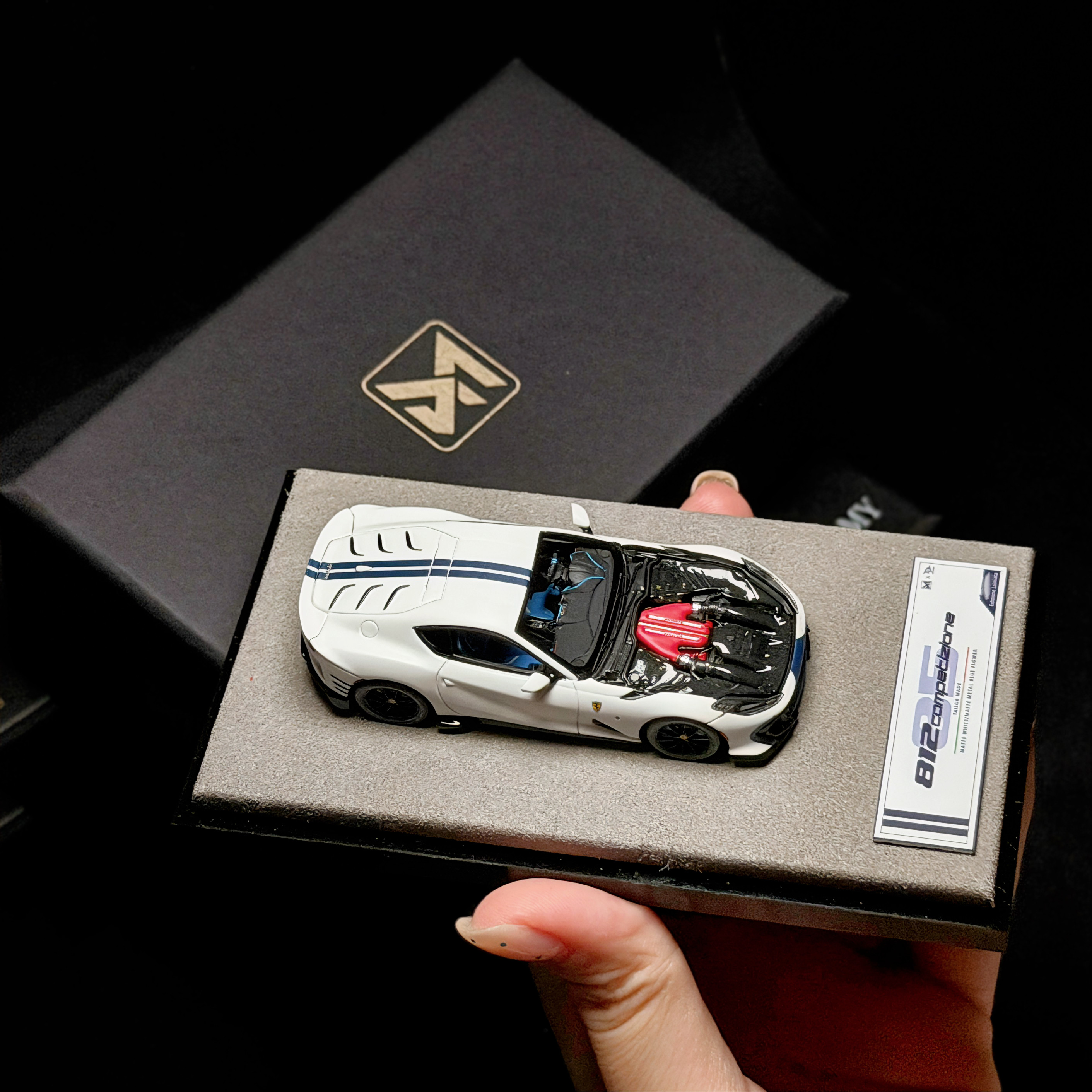 法拉利812c164树脂型前盖可开