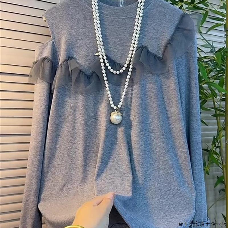 设计感露肩网纱木耳边拼接慵懒显瘦轻熟风灰色针织衫女2025秋新款