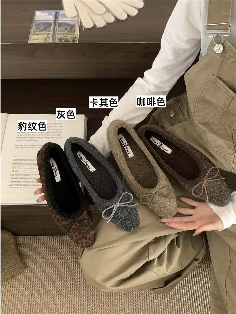 2025新款平底复古绒面方头单鞋女秋冬季加绒毛毛鞋黑色通勤鞋