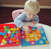 Мозаика (гвоздики-грибочки)