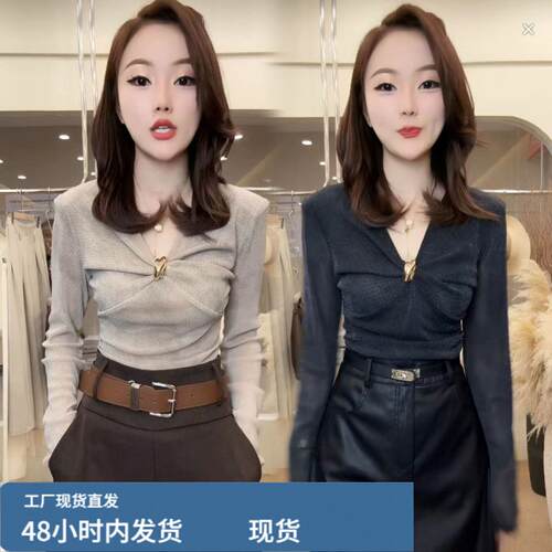 2026秋季新款V领扭结洋气