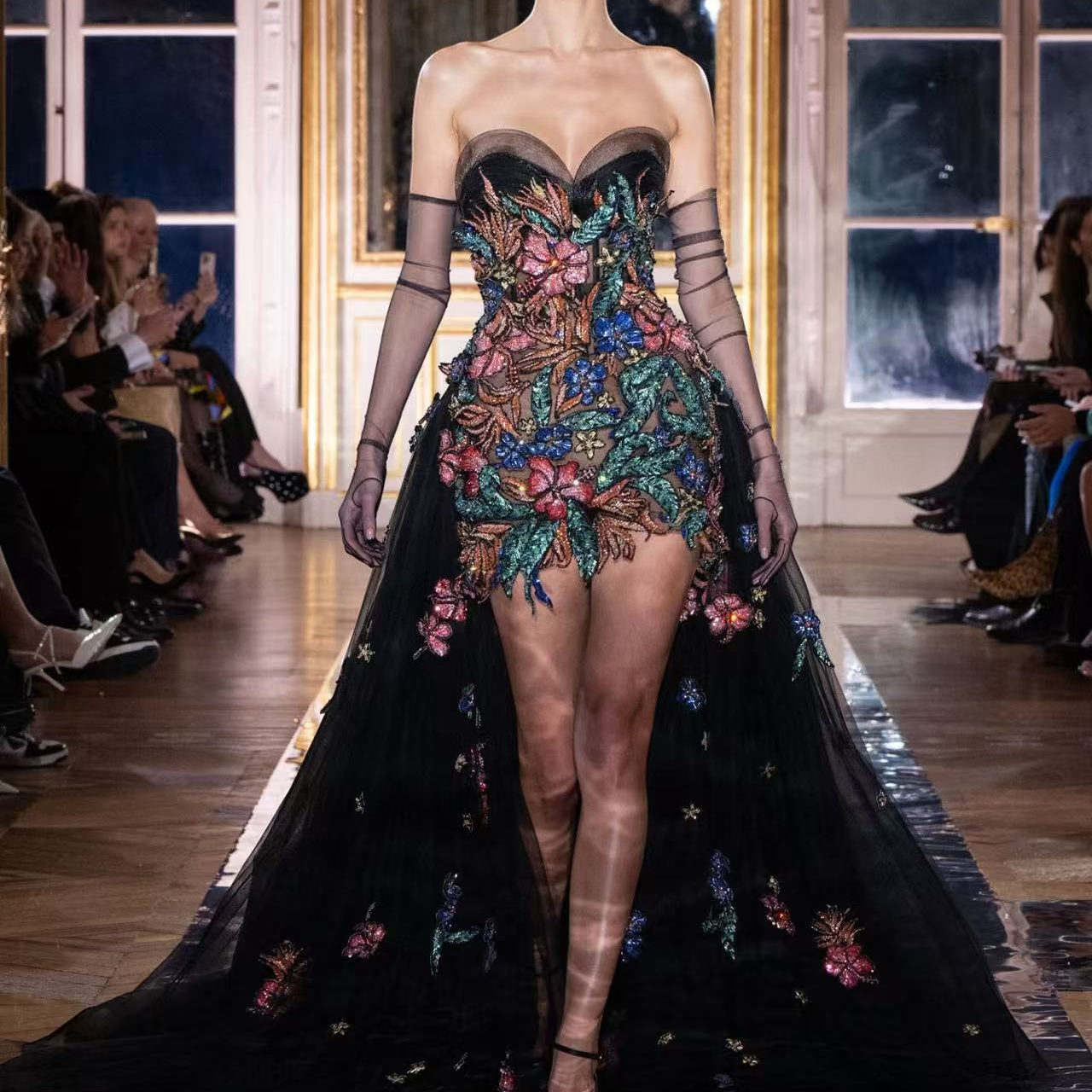 Zuhair Murad 黑色抹胸前短后长花朵钉珠高档模特走秀舞台晚礼服