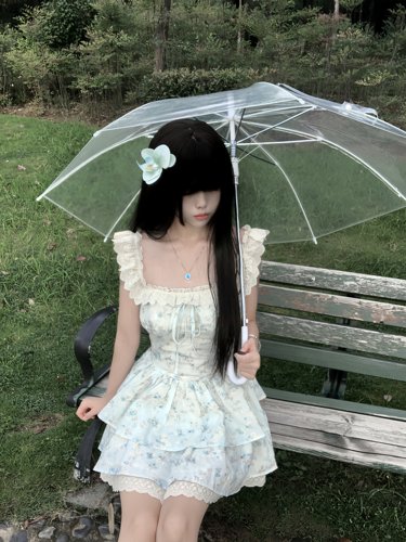 丹丹吃不饱水蜜桃小飞袖碎花女夏新款收腰显瘦蓬蓬公主短裙子