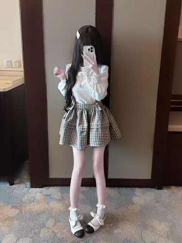 丹丹吃不饱【灰蒙蒙】 甜美格子背带裙套装收腰显瘦减龄两件套