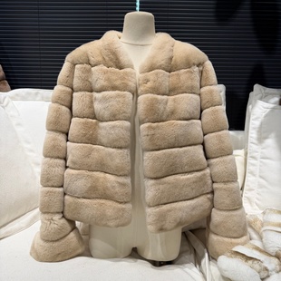 兔毛外套藏不住 短款 限量高奢獭兔毛 浓浓贵气 奶茶绒绒兔