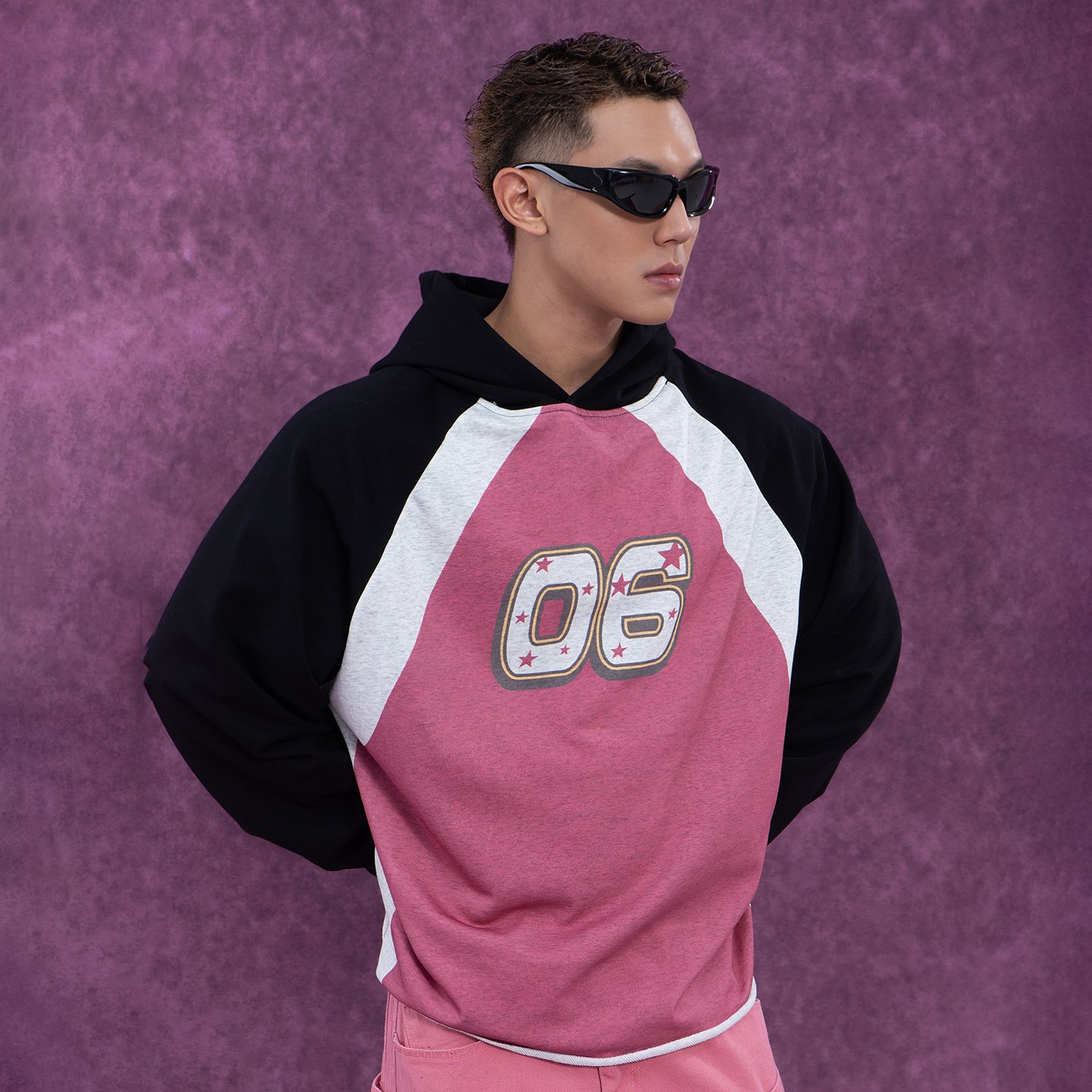 CLP黑红色印花连帽宽松阔型卫衣