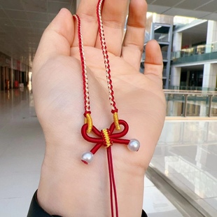 在逃公主蝴蝶结编绳项链小红书女原创本命年红绳可穿金饰